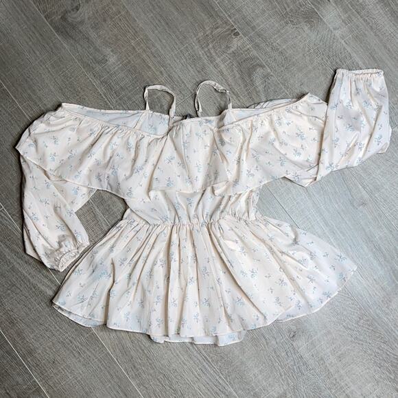 Walter Baker Cold Shoulder Top Blush Floral Blouse Women's Size XS - Picture 6 of 8